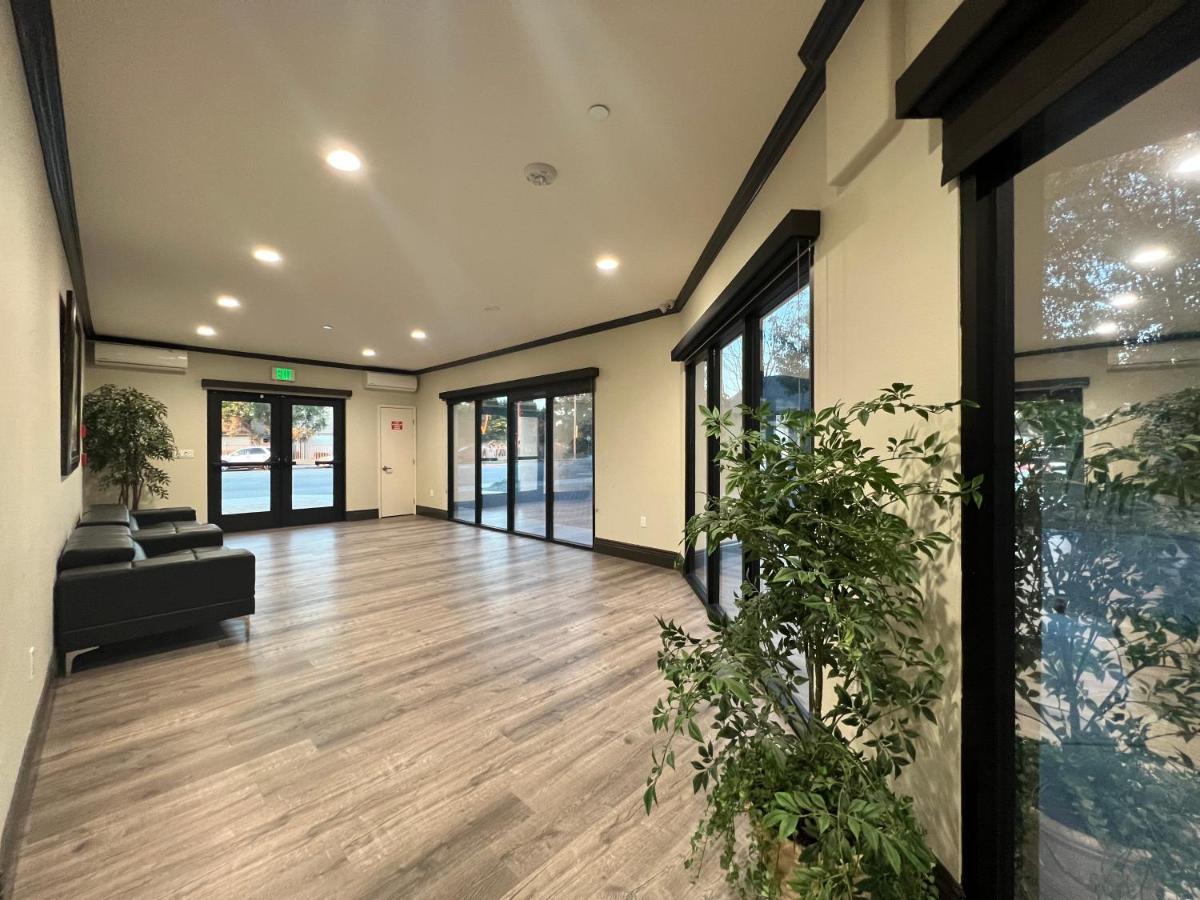 Aspire Inn&suites Hotel